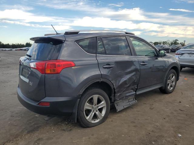 Photo 3 from auction – 2015 TOYOTA RAV4 XLE with VIN JTMRFREV4FD116186