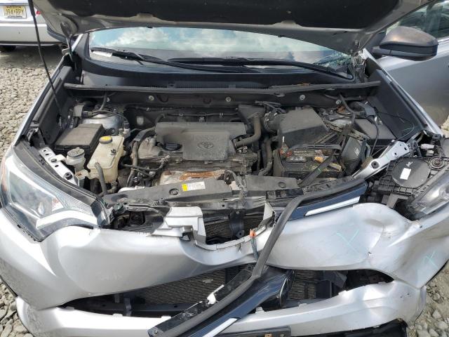 Photo 12 from auction – 2017 TOYOTA RAV4 LE with VIN 2T3BFREV2HW551683