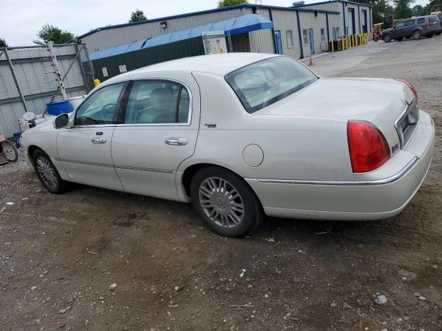 Photo 2 from auction – 2007 LINCOLN TOWN CAR S with VIN 1LNHM82V97Y604457