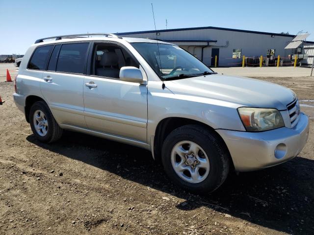 Photo 4 from auction – 2004 TOYOTA HIGHLANDER with VIN JTEDD21AX40080854