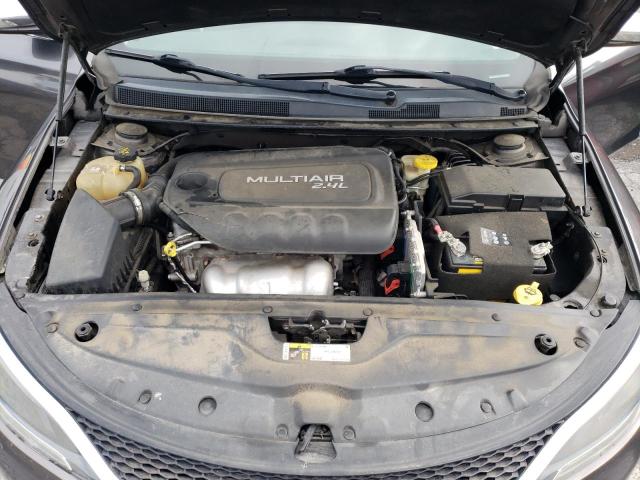 Photo 11 from auction – 2015 CHRYSLER 200 LIMITE with VIN 1C3CCCAB8FN674497