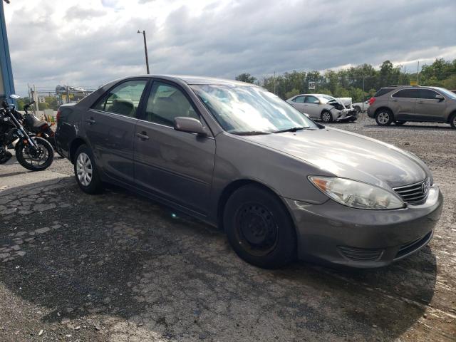 Photo 4 from auction – 2005 TOYOTA CAMRY LE with VIN 4T1BE32K25U540164