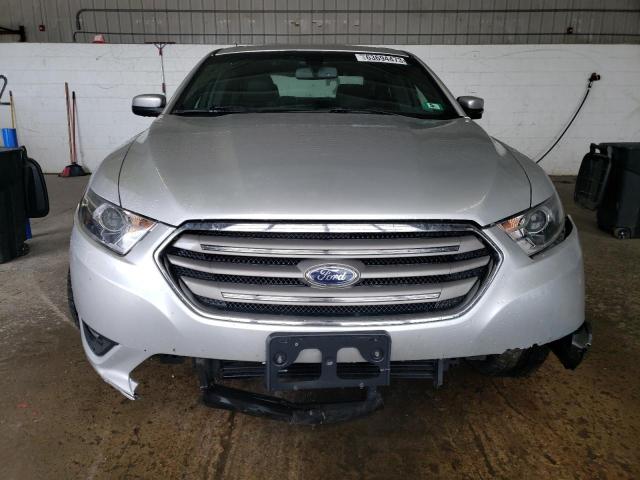Photo 5 from auction – 2017 FORD TAURUS SEL with VIN 1FAHP2H88HG127334