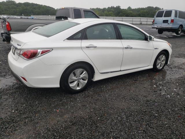 Photo 3 from auction – 2013 HYUNDAI SONATA HYB with VIN KMHEC4A45DA078145