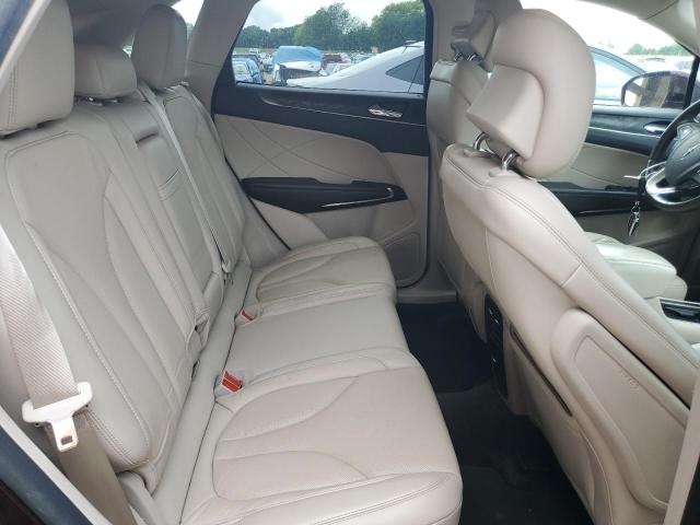 Photo 11 from auction – 2017 LINCOLN MKC RESERV with VIN 5LMCJ3C93HUL70295