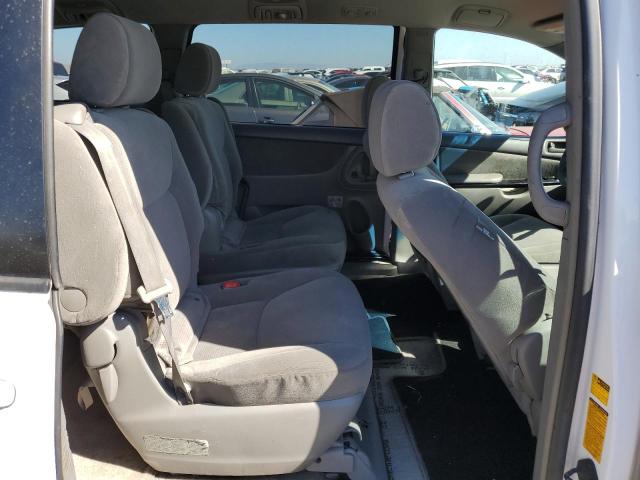 Photo 11 from auction – 2005 TOYOTA SIENNA CE with VIN 5TDZA23C45S256314