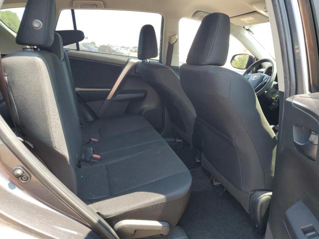 Photo 10 from auction – 2018 TOYOTA RAV4 LE with VIN JTMBFREV7JJ730032
