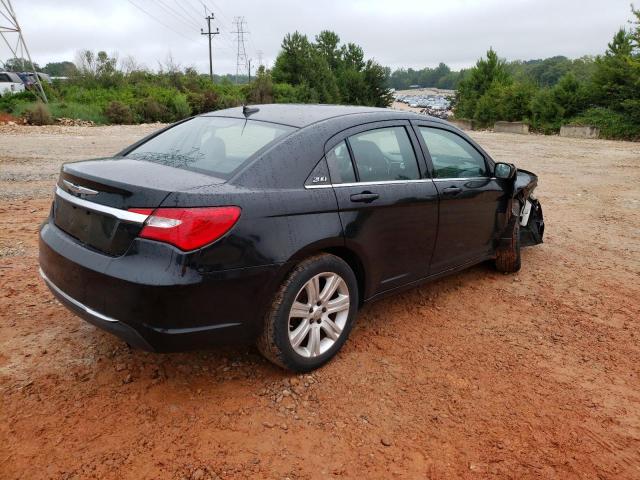 Photo 3 from auction – 2013 CHRYSLER 200 LX with VIN 1C3CCBAB2DN761285