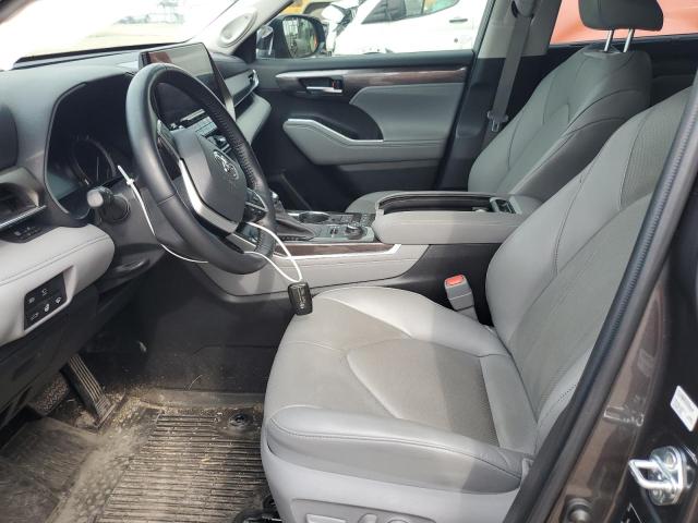 Photo 7 from auction – 2022 TOYOTA HIGHLANDER with VIN 5TDDZRBH6NS217720