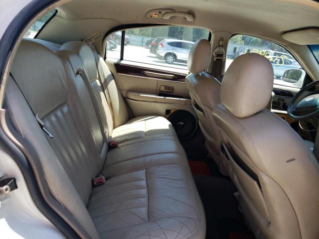 Photo 10 from auction – 2004 LINCOLN TOWN CAR E with VIN 1LNHM81WX4Y685264