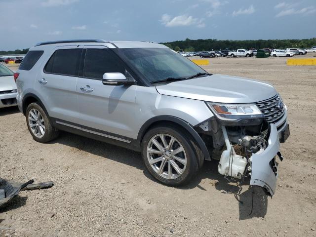 Photo 4 from auction – 2017 FORD EXPLORER L with VIN 1FM5K8F82HGC67344