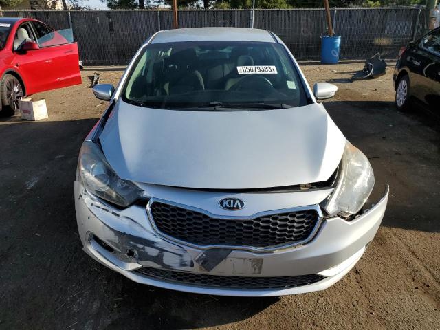 Photo 5 from auction – 2016 KIA FORTE EX with VIN KNAFX4A84G5473492