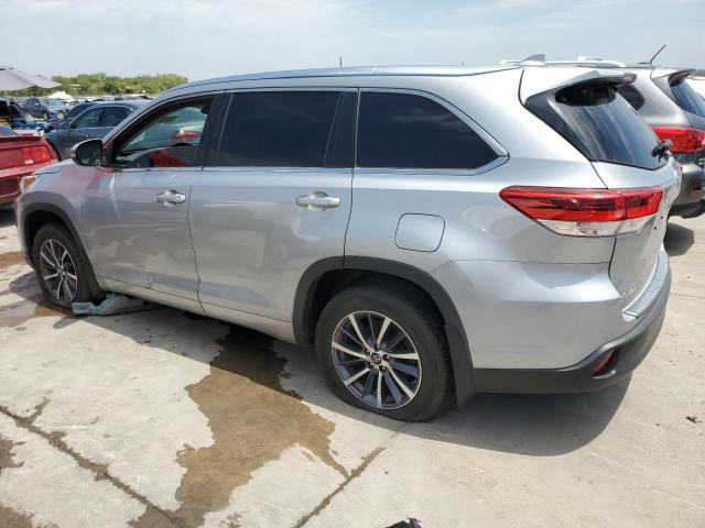 Photo 2 from auction – 2017 TOYOTA HIGHLANDER with VIN 5TDJZRFH8HS406760