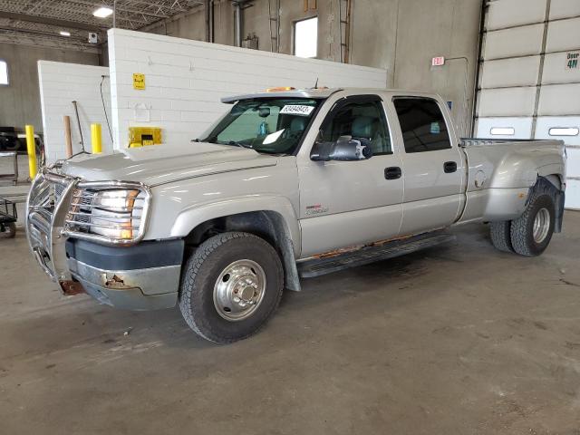 CHEVROLET SILVERADO 2005 with VIN 1GCJK33285F881015 - Photo from auction