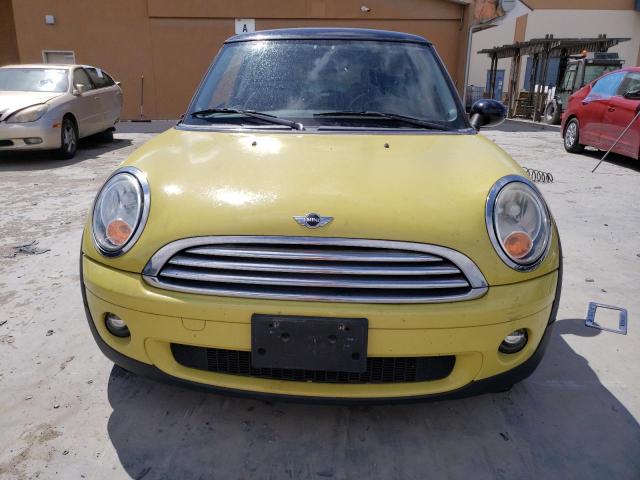 Снимка 5 от търг – 2010 MINI COOPER с VIN WMWMF3C59ATZ28198