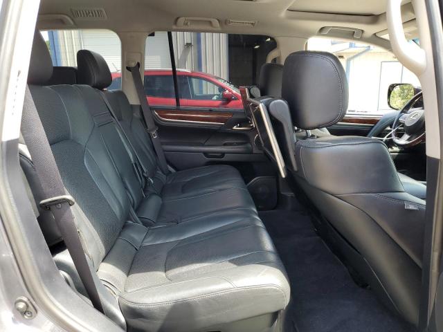 Photo 11 from auction – 2016 LEXUS LX 570 with VIN JTJHY7AXXG4191460