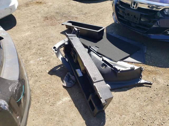 Photo 12 from auction – 2015 TOYOTA PRIUS V with VIN JTDZN3EU1FJ021190