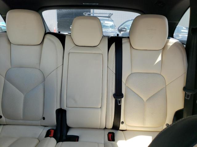 Photo 10 from auction – 2017 PORSCHE CAYENNE SE with VIN WP1AE2A25HLA69163