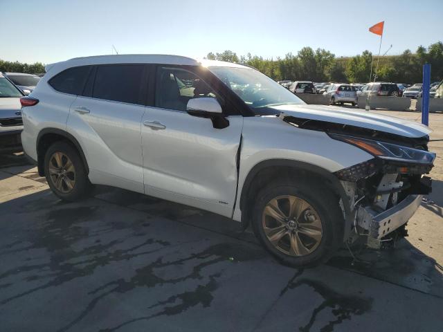 Photo 4 from auction – 2023 TOYOTA HIGHLANDER with VIN 5TDABRCHXPS565402