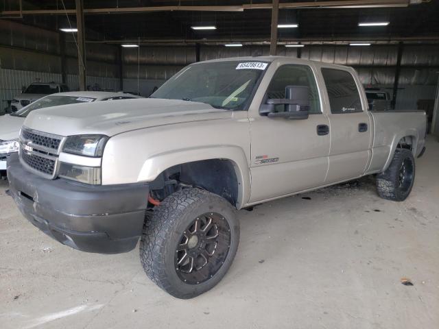 CHEVROLET SILVERADO 2006 with VIN 1GCHK23246F110710 - Photo from auction