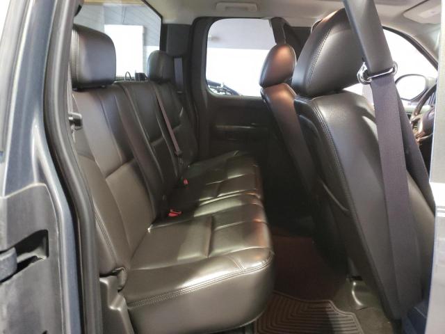 Photo 10 from auction – 2011 GMC SIERRA K15 with VIN 1GTR2WE33BZ382773
