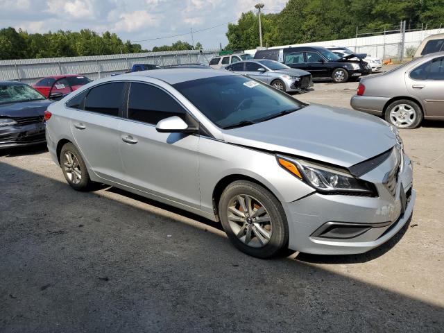 Photo 4 from auction – 2017 HYUNDAI SONATA SE with VIN 5NPE24AF9HH520657
