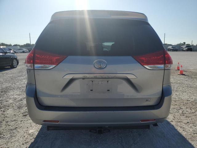 Photo 6 from auction – 2012 TOYOTA SIENNA XLE with VIN 5TDYK3DC1CS236967