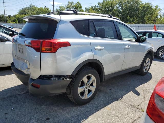 Photo 3 from auction – 2015 TOYOTA RAV4 XLE with VIN JTMRFREV7FD126520