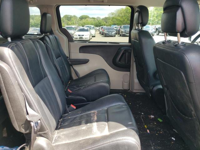 Photo 11 from auction – 2014 CHRYSLER TOWN & COU with VIN 2C4RC1BG9ER470703