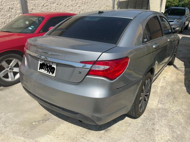 Photo 4 from auction – 2013 CHRYSLER 200 TOURIN with VIN 1C3CCBBB1DN618097
