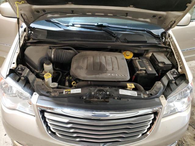 Photo 12 from auction – 2015 CHRYSLER TOWN & COU with VIN 2C4RC1BG5FR644980