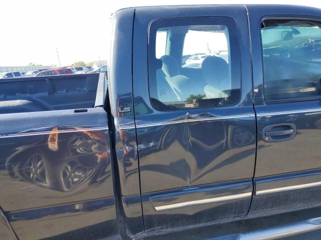 Zdjęcie 10 z aukcji – 2003 CHEVROLET SILVERADO z VIN 1GCHK29U13E163357