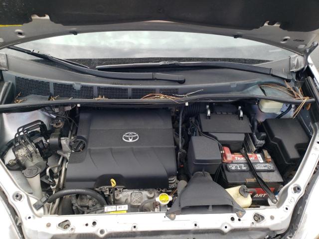 Photo 12 from auction – 2015 TOYOTA SIENNA LE with VIN 5TDKK3DC4FS593652