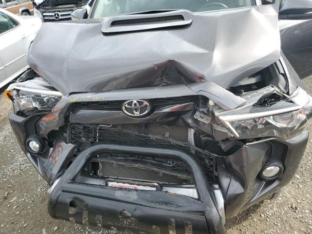 Photo 12 from auction – 2016 TOYOTA 4RUNNER SR with VIN JTEBU5JR8G5320795