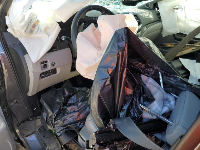 Photo 8 from auction – 2018 HONDA PILOT TOUR with VIN 5FNYF6H98JB027327