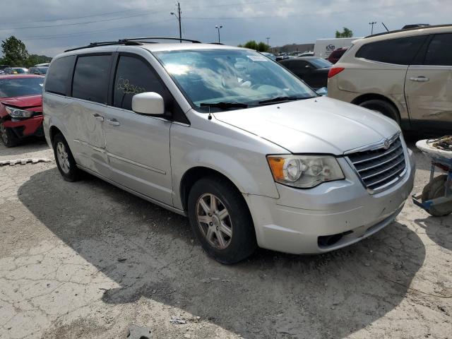 Photo 4 from auction – 2010 CHRYSLER TOWN & COU with VIN 2A4RR5D17AR198235