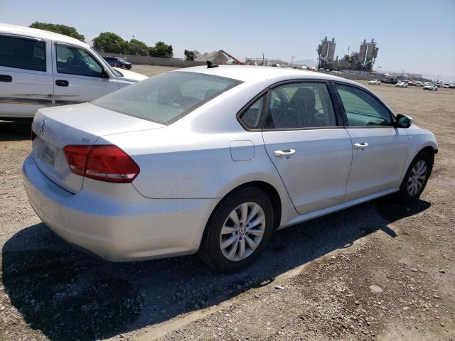Photo 3 from auction – 2015 VOLKSWAGEN PASSAT S with VIN 1VWAT7A33FC076412