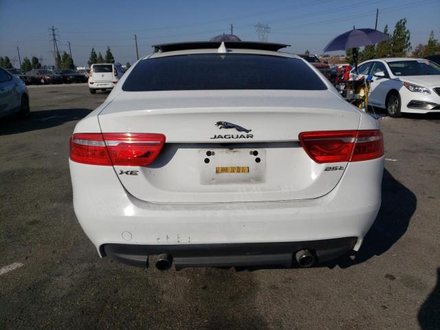 Снимка 6 от търг – 2017 JAGUAR XE с VIN SAJAR4BG1HA975772