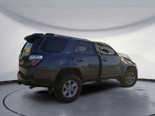 Photo 3 from auction – 2022 TOYOTA 4RUNNER SR with VIN JTEMU5JR1N6030382