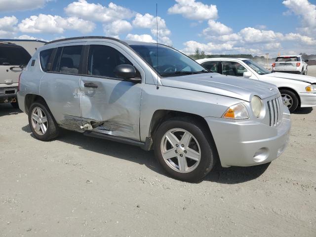 Снимка 4 от търг – 2007 JEEP COMPASS с VIN 1J8FT47W67D401728