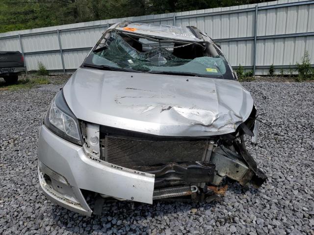 Photo 5 from auction – 2017 CHEVROLET TRAVERSE L with VIN 1GNKVGKD3HJ195169