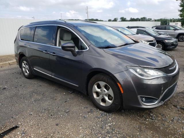 Photo 4 from auction – 2017 CHRYSLER PACIFICA T with VIN 2C4RC1EG6HR669692