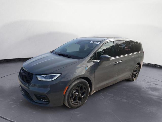 CHRYSLER PACIFICA H 2022 with VIN 2C4RC1L74NR183414 - Photo from auction