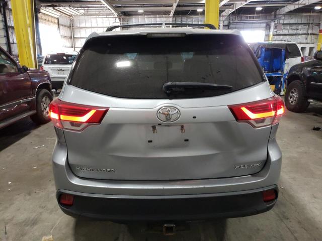 Photo 6 from auction – 2017 TOYOTA HIGHLANDER with VIN 5TDJZRFH5HS457553