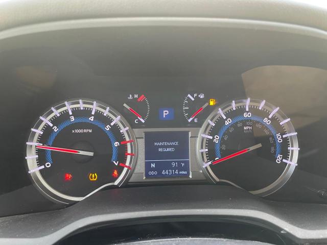 Photo 8 from auction – 2018 TOYOTA 4RUNNER SR with VIN JTEZU5JR8J5172315