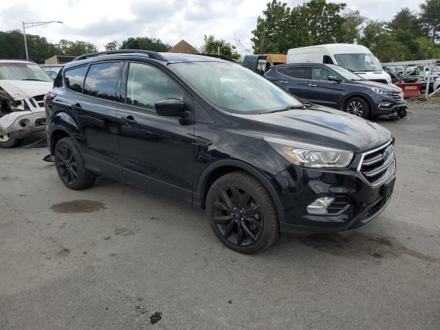 Photo 4 from auction – 2017 FORD ESCAPE SE with VIN 1FMCU9G91HUF01182