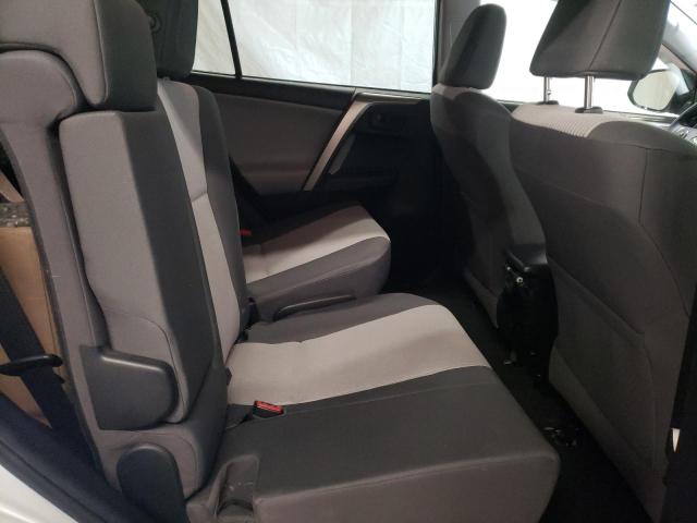 Photo 11 from auction – 2014 TOYOTA RAV4 LE with VIN JTMZFREV7EJ024070