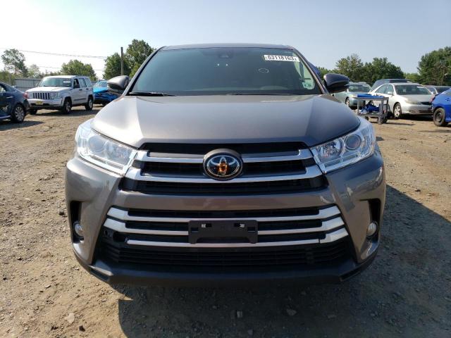 Photo 5 from auction – 2018 TOYOTA HIGHLANDER with VIN 5TDBZRFH1JS907886