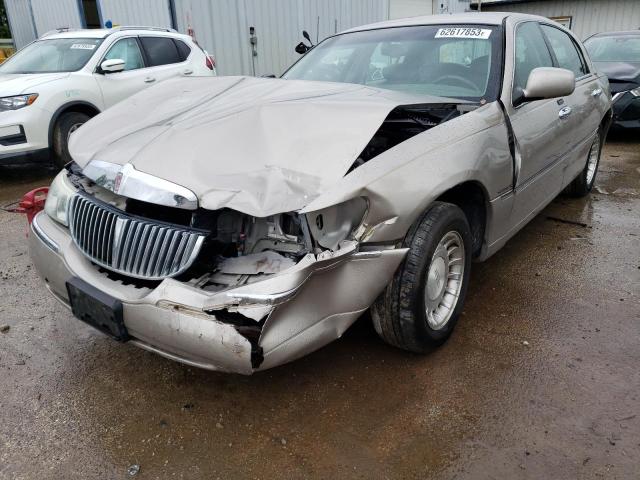LINCOLN TOWN CAR E 2002 with VIN 1LNHM81W22Y635634 - Photo from auction