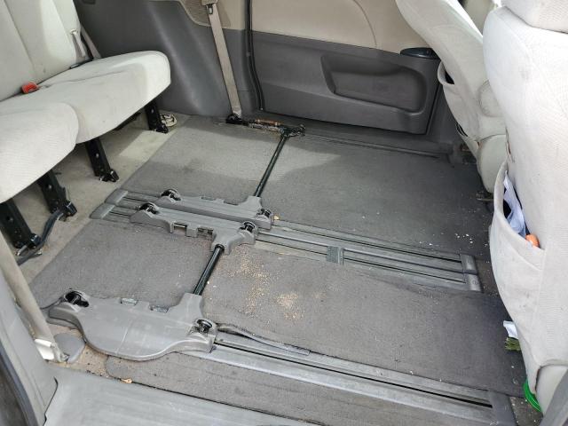 Photo 11 from auction – 2011 TOYOTA SIENNA LE with VIN 5TDKK3DC9BS121750